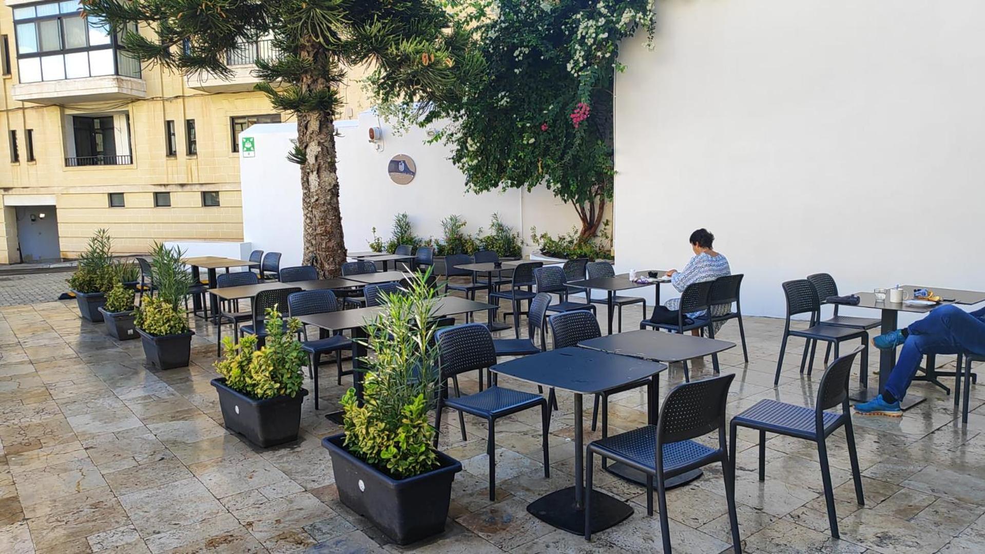 Follow The Sun Boutique Hostel - Pool, Breakfast & Sea Views St. Julian's Zewnętrze zdjęcie